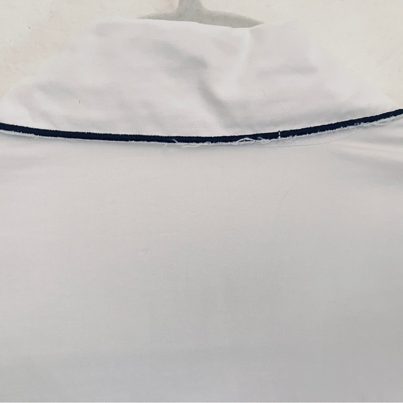 White button down women’s blouse with kitty cat wrap collar - Picture 4 of 10